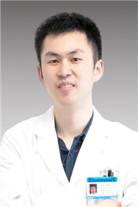 血液科 凌逸鵬.jpg